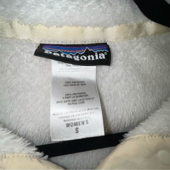 Patagonia 1/4 Button Front Pullover Fleece Jacket - Picture 3 of 6